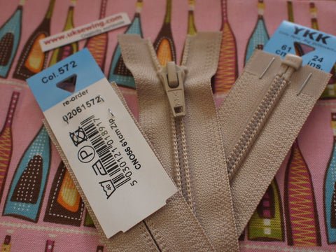 YKK Nylon Open End Zip 61cm 24inch: Beige (572)
